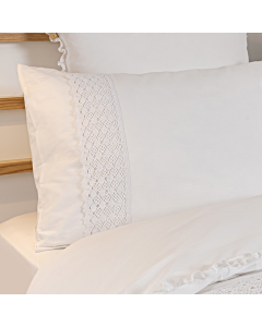LACE een percal dekbedovertrekset met broderie versiering van DOMMELIN